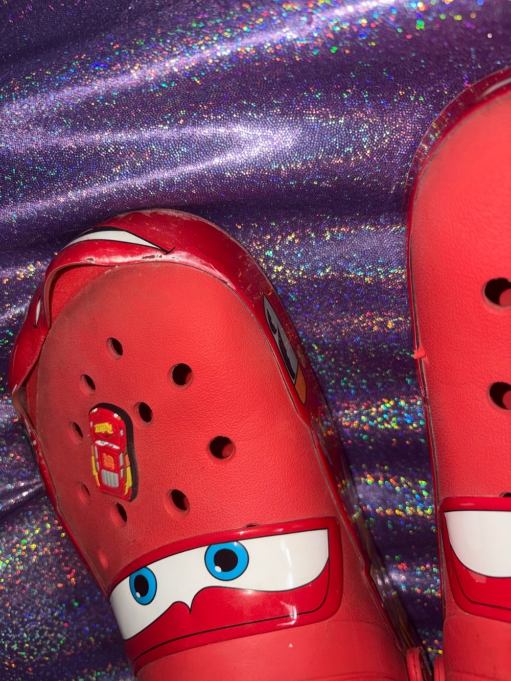 Mens Lightning McQueen Crocs (FLAWED) - Picture 9 of 13